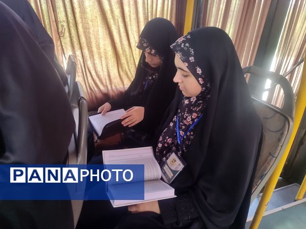 بازدید دانش‌آموزان حاضر در مسابقات قرآن از اماکن تاریخی و طبیعی ساری 