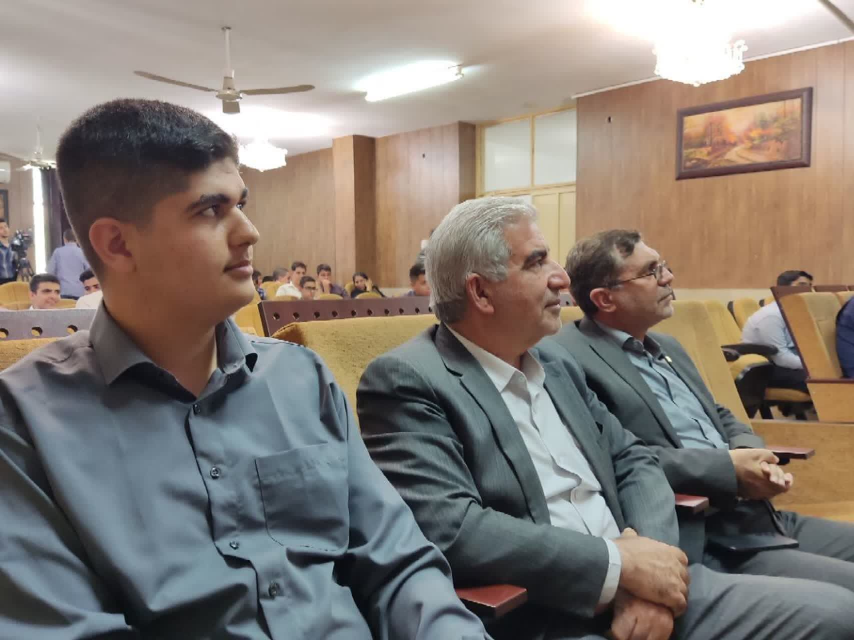 جلسه آموزشی ویژه همیار مشاوران دانش‌آموزان متوسطه