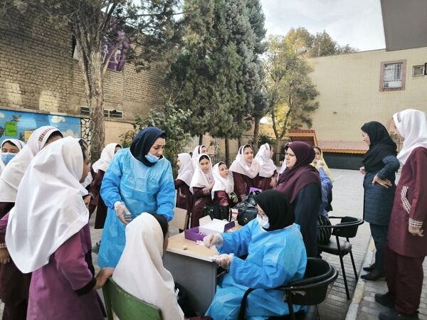 وارنیش فلوراید در دبستان شطیطه2