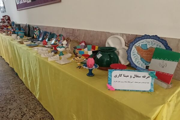 برگزاری جشنواره ماها در مدرسه کوثر فاروج
