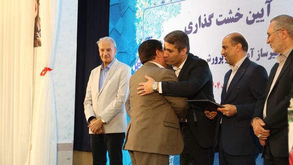 خشت گذاری ۵ پروژه‌ عمرانی منطقه ۵ آموزش و پرورش شهر تهران
