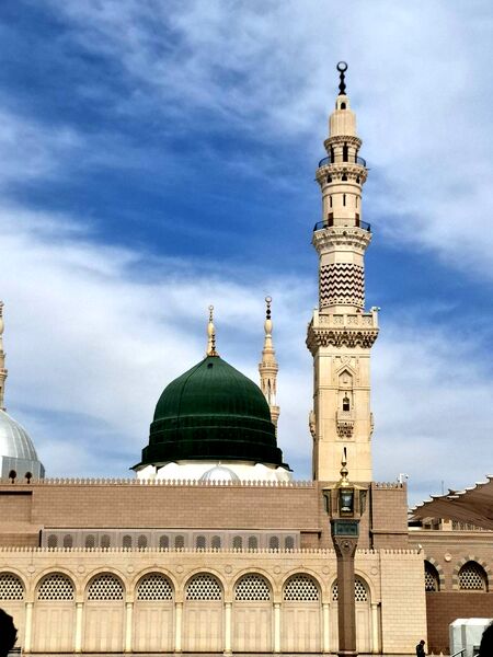 مدینه مقصد اول دانش‌آموزان زائر