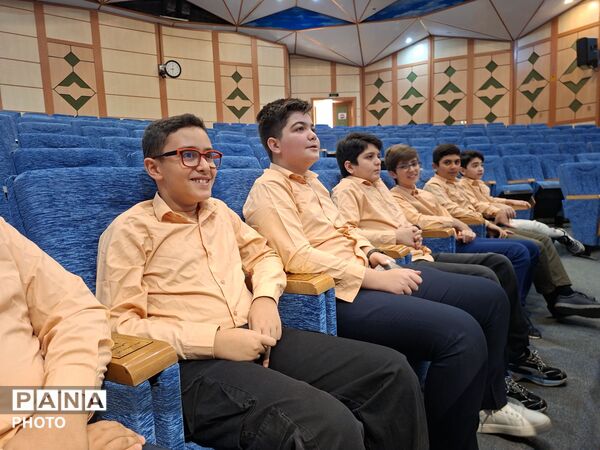 درخشش دانش‌آموزان منطقه ۳ در اختتامیه استانی جشنواره فرهنگی و هنری «امید فردا»