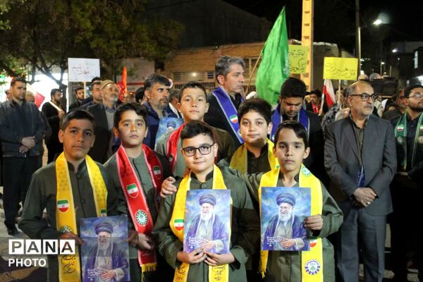 مراسم سازمان دانش‌آموزی فاروج به یاد دانش‌آموزان شهید میناب