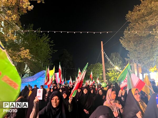 حضور مردم کرج در تجمعات مردمی