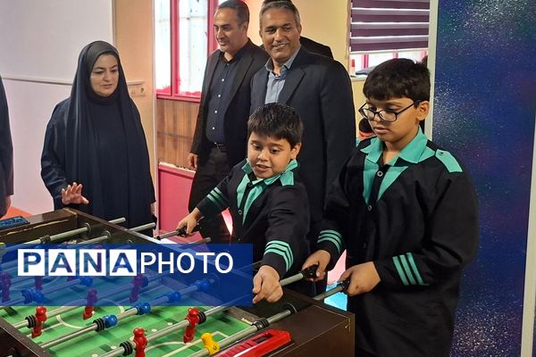 بازدید معاون تربیت بدنی و سلامت اداره کل از اتاق بازی و یادگیری دبستان شاهد شهید قدوسی 