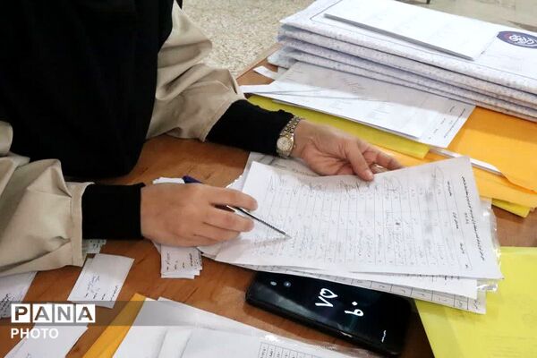 طنین چهل و چهارمین شور رقابت قرآنی در قلب‌های دانش‌آموزان قرچکی