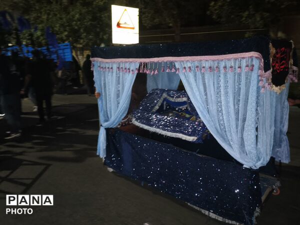 کاروان‌های عزاداری شب شهادت امام سجاد(ع) در سراسر اصفهان به حرکت درآمد
