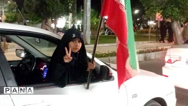 همایش باشکوه دختران جان فدای ایران در خلیل آباد