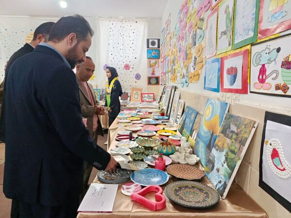 نگارخانه پژوهشی دانش آموزان سمپادی خواف 