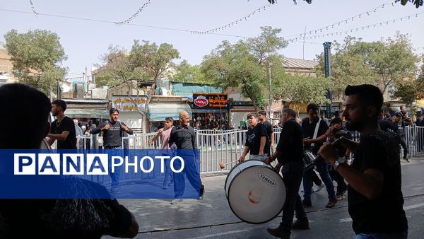 عزاداری زائران حضرت رضا (ع) 