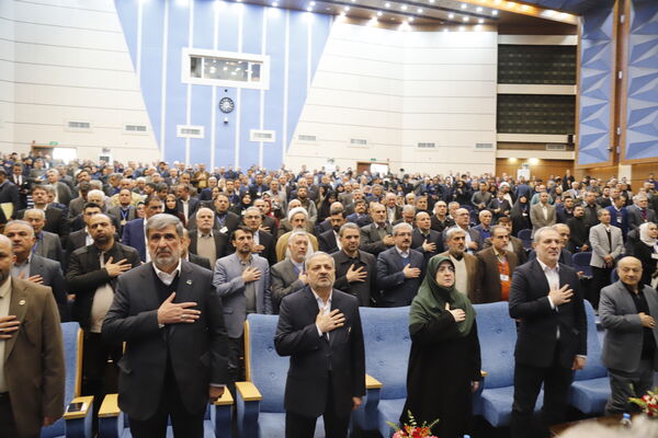 تکریم سازندگان فردای ایران
