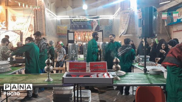  قاب پانا میزبان چایخانه های حسینه امام خمینی (ره)