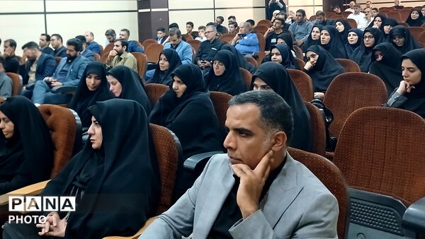 اختتامیه هفتمین اجلاس استانی نماز دانش‌ آموزی لرستان
