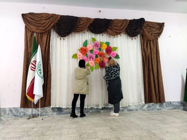 فضاسازی اردوی تمشک توسط دانش‌آموزان و فرهنگیان شهر راز