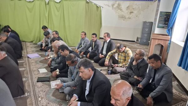 برگزاری مراسم زیارت عاشورا در آموزش و پرورش کهگیلویه و بویراحمد به یاد دو قاضی خدوم این استان و شهادت امام صادق (ع)
