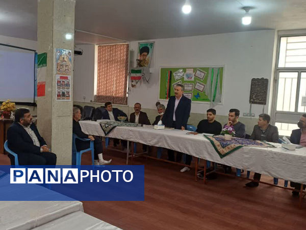 کارگاه کیفیت بخشی دبیران ریاضی متوسطه اول شهرستان آباده