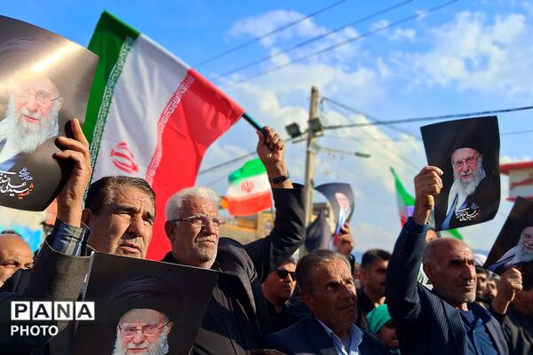 حضور شامگاهی مردم داغدار در پارکینگ شهرداری شهرستان باشت