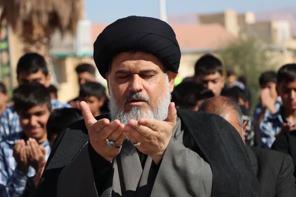 حضور معنوی امام‌جمعه بافق در مراسم سوگواری دبیرستان مناجات