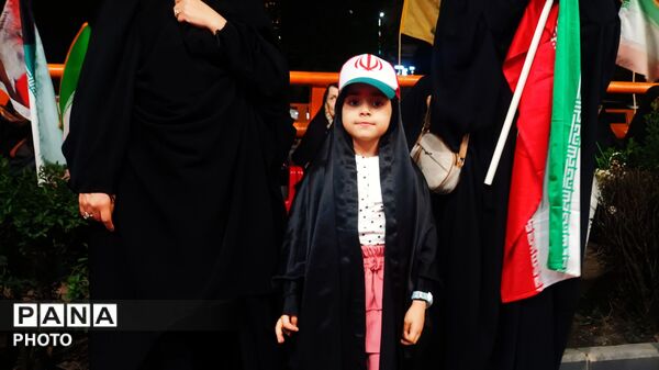 وحدت قلب‌ها زیر پرچم وطن