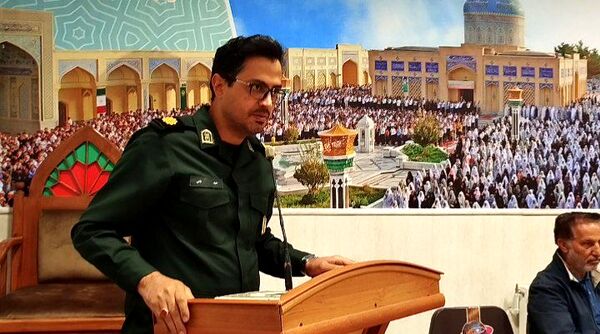 دیدار فرماندهان بسیج دانش آموزی مدارس کاشمر با امام‌ جمعه شهرستان