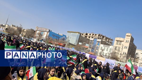 تجمع مردم غیور، انقلابی و ولایتمدار اسلامشهر در جشن ۴۶ سالگی انقلاب اسلامی