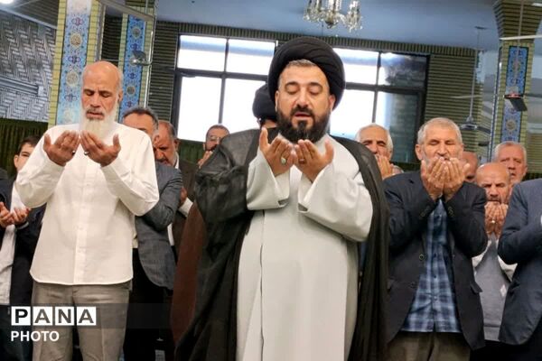  آیین عید قربان با حضور نمازگزاران در مسجد علی‌ابن‌ابی‌طالب(ع) رودهن