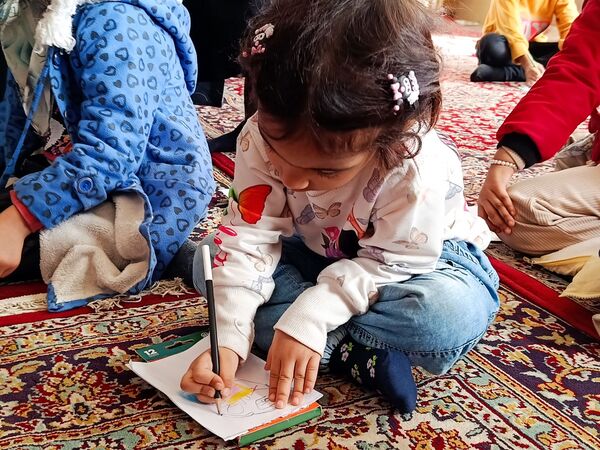 برپایی غرفه کودک در نمازجمعه شهرستان کاشمر 