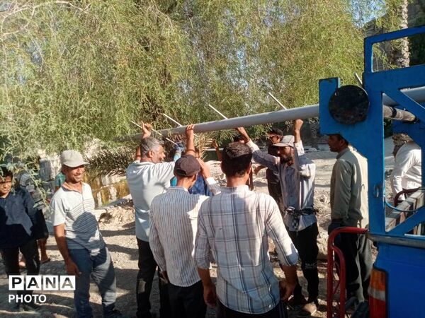 نصب برج نور در محوطه حمام مارم فین با مشارکت مردمی