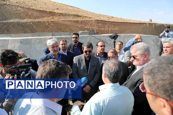 بازدید میدانی استاندار همدان از سد مخزنی خرم‌رود تویسرکان