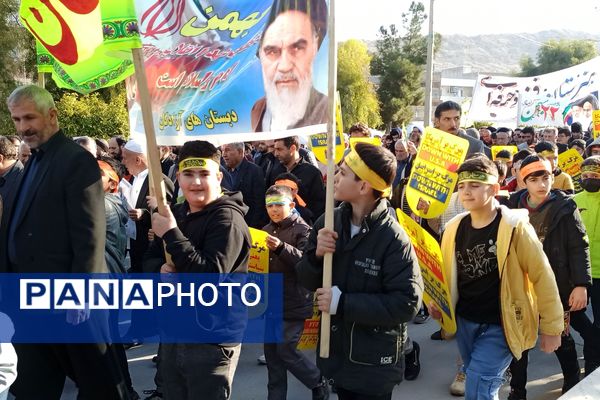 راهپیمایی پر شور ۲۲ بهمن در سرپل ذهاب 