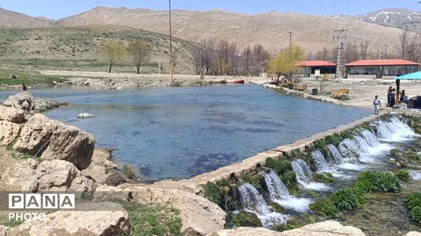 خنکی چشمه دیمه کوهرنگ روح را نوازش می‌دهد