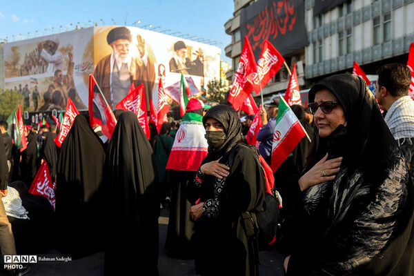 مراسم تشییع پیکر مطهر رهبر شهید انقلاب در تهران - 2