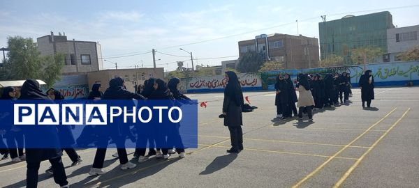 مسابقات درون مدرسه ای در دبیرستان فرهنگ