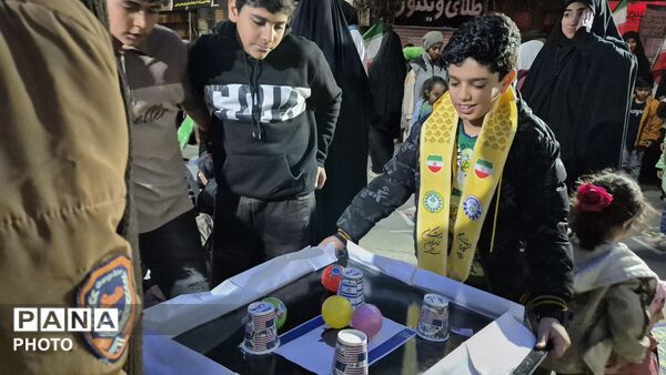 طنین رجزهای دانش‌آموزان پیشتاز در همایش شبانه‌ فارسان