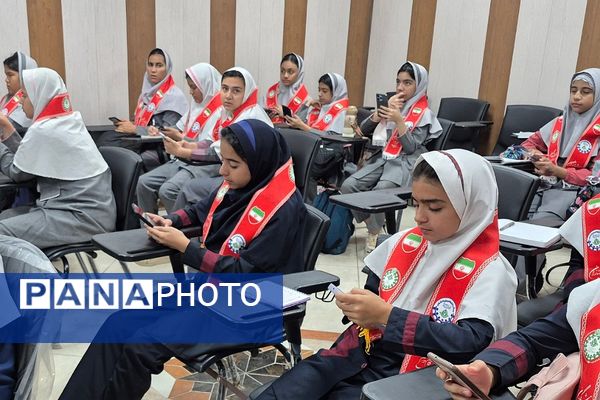 برگزاری کلاس آموزش هوش مصنوعی ویژه پیشتازان دختر منطقه کهریزک