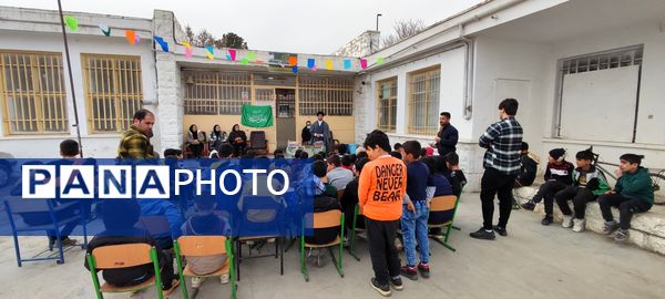 برگزاری جشن روز پدر به‌مناسبت ولادت حضرت علی(ع) در مدرسه ۱۲ فروردین کارخانه قند شیروان