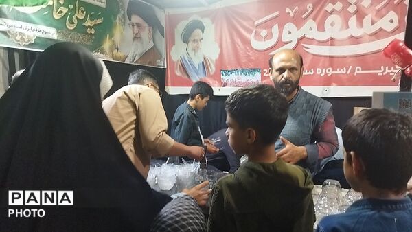 گذری بر موکب پارک دانشجو در پنجاه و سومین شب از اجتماعات مردمی 