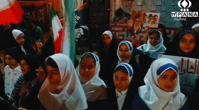 دانش‌آموزان در خط بیعت و خونخواهی