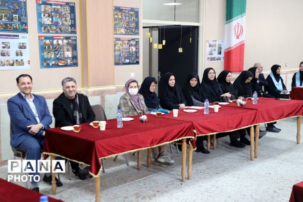 مطالبات بی‌واسطه شورای دانش‌آموزی مدرسه شهید مسافری تبریز با مسوولان وزارت آموزش و پرورش 