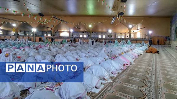 نماز جماعت انسجام‌بخش جشن تکلیف دختران بویراحمدی