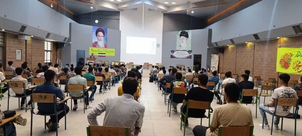جلسه توجیهی قبل از آغاز سال تحصیلی در دبیرستان شاهد خوانساری