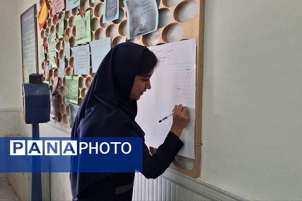 انتخابات همیار مشاور در مدرسه حضرت فاطمه(س)