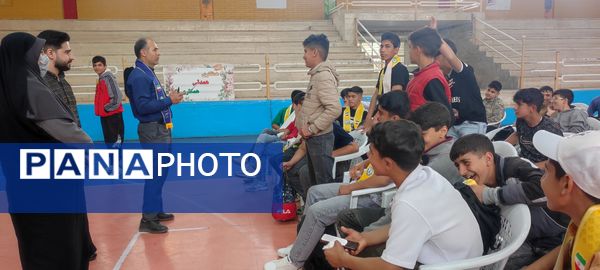 افتتاحیه اردوی تمشک پسران در سالن ۱۳ آبان شهرستان شیروان