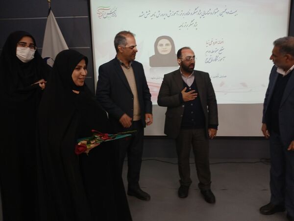 آیین تکریم و تجلیل از پژوهشگران برتر ناحیه۶