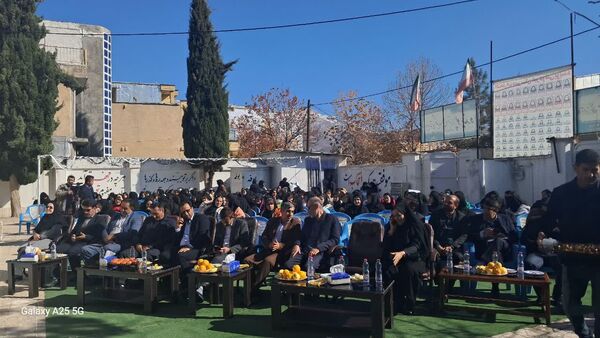 پویش ملی بر مدار مقاومت در دبیرستان پوینده یاسوج