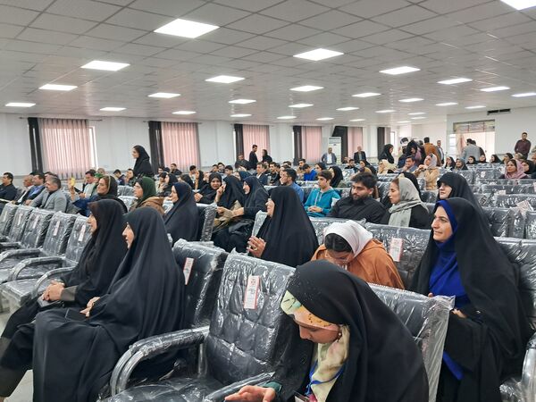 تجلیل از برترین‌های کنکور در قائمشهر