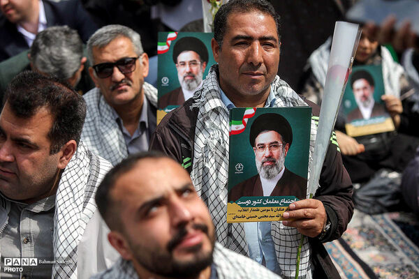 بیعت معلمان با رهبر معظم انقلاب