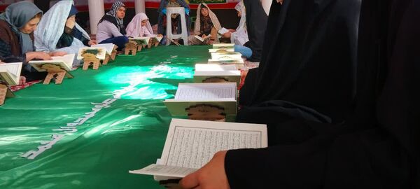 عطر حضور و خلوت با خدا در مسجد امام حسین شهر سورشجان