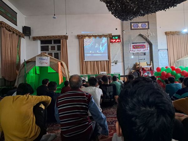 اعتکاف دانش‌آموزی در شهرستان عجب‌شیر